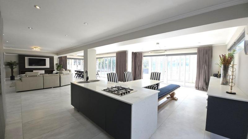 5 Bedroom Property for Sale in The Islands Estates North West